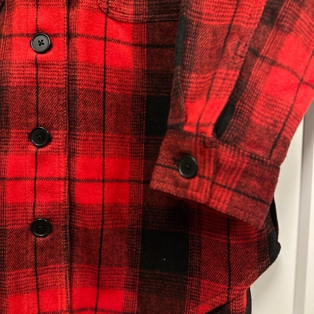 Old Navy Hunter plaid Red & Black Shacket MP - Picture 8 of 8